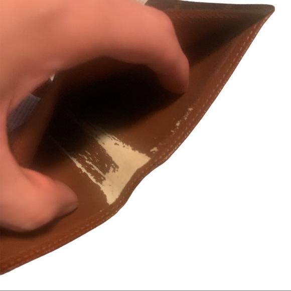 Louis Vuitton Monogram Bifold Wallet 🙌🏻 - Picture 3 of 4